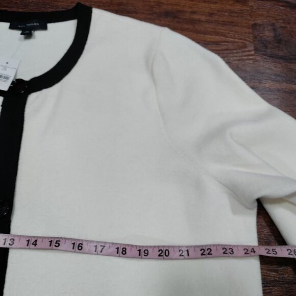 Ann Taylor Sweater Dress Cardigan Size XXL Off-White Button Front Pockets - Picture 8 of 11